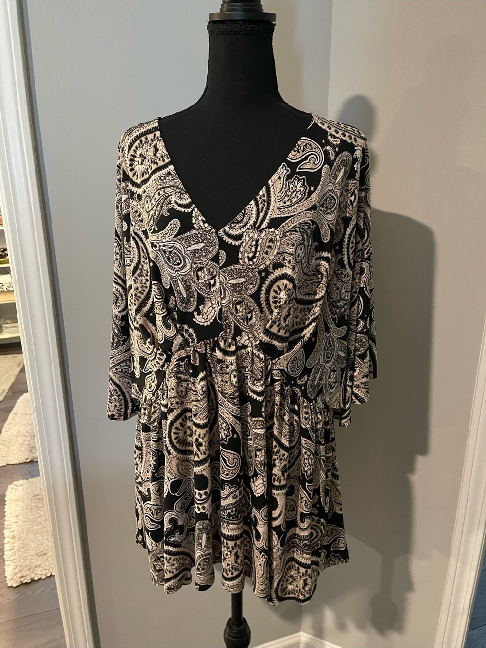 Dear Scarlett top nwot